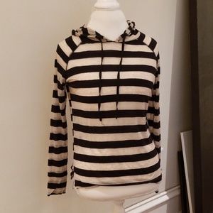 Striped shirt with hood